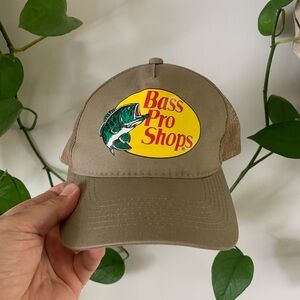 Bass Pro Shops Trucker Hat 🐟